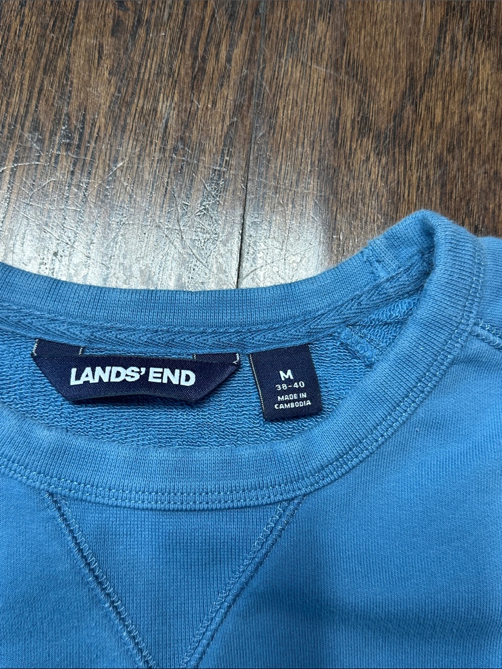 Lands' End Men's Crewneck Sweater in Sky Blue - Picture 2 of 3